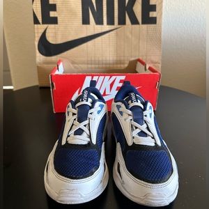Nike Air Max Bolt Boys Size 3